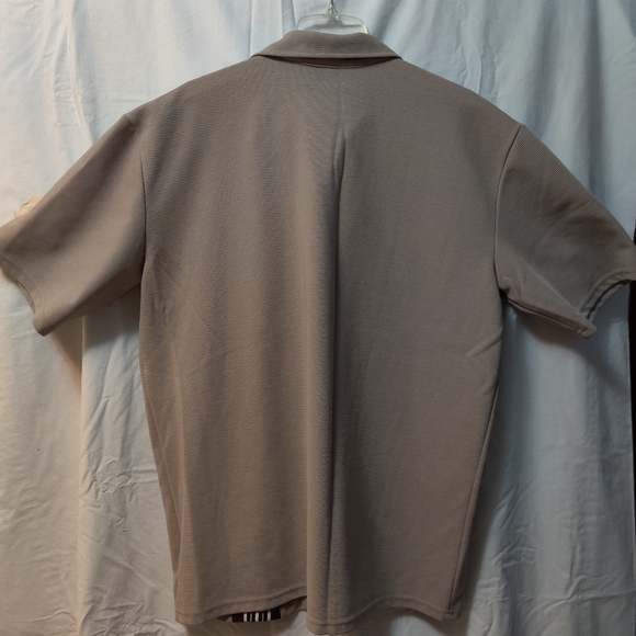 Iz It U Designer Shirt - Picture 2 of 3